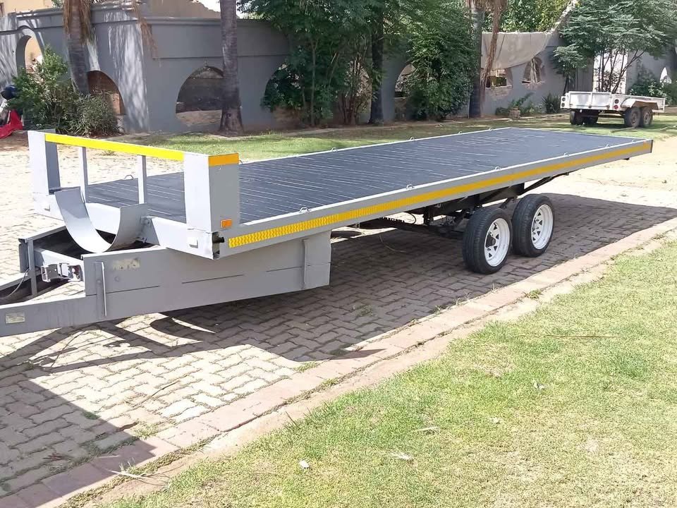 3.6m Single Axle Braked Closed Body Trailer - Image 2